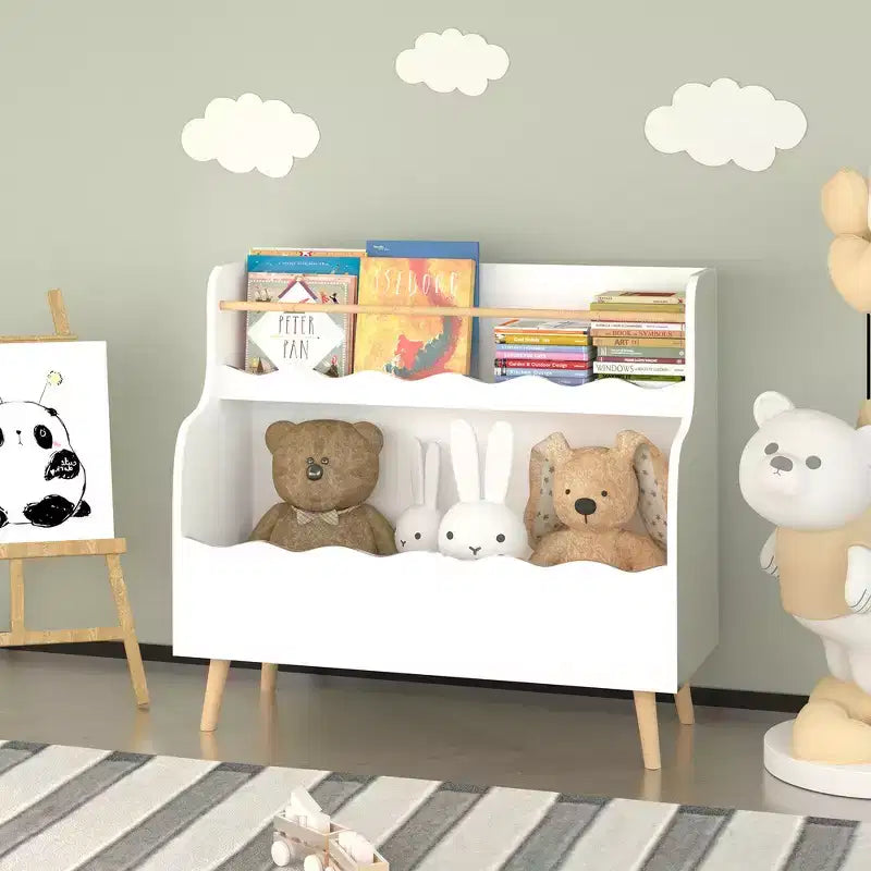 Étagère à livres blanche à deux niveaux pour enfants avec compartiments ondulés et pieds en bois