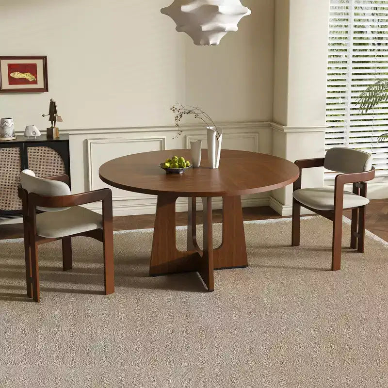 Table à manger ronde marron, peut accueillir jusqu'à 6 personnes